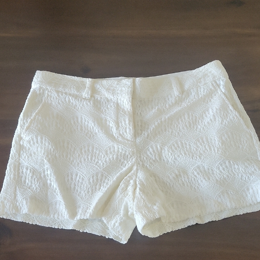 LOFT Ann Taylor Cream Lace 4" Shorts